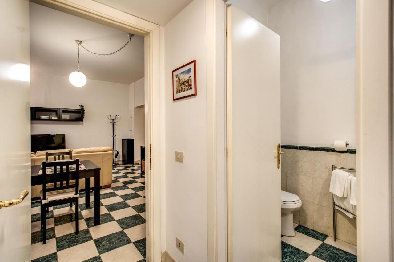 Popolo Accommodation - Lovely Central Apartment Rom Exteriör bild