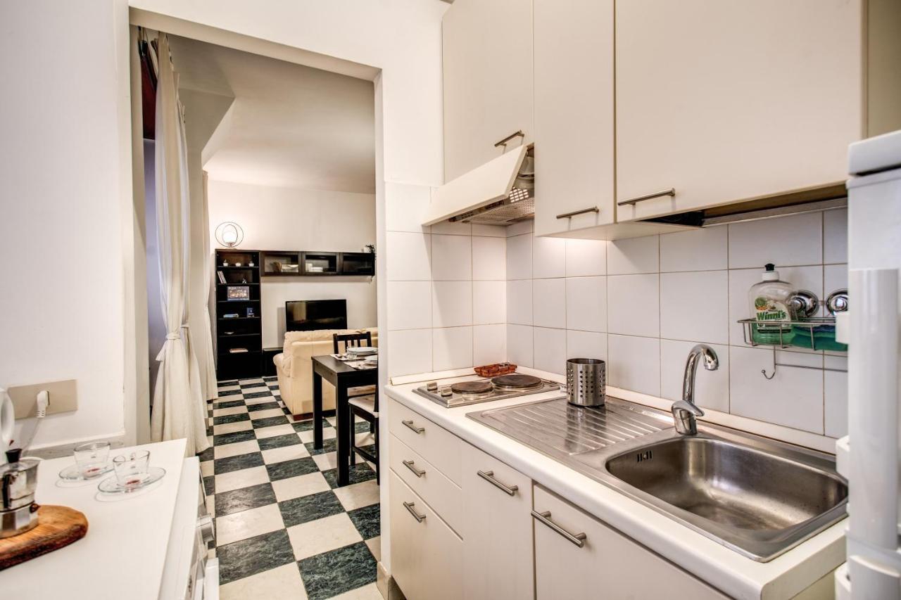 Popolo Accommodation - Lovely Central Apartment Rom Exteriör bild