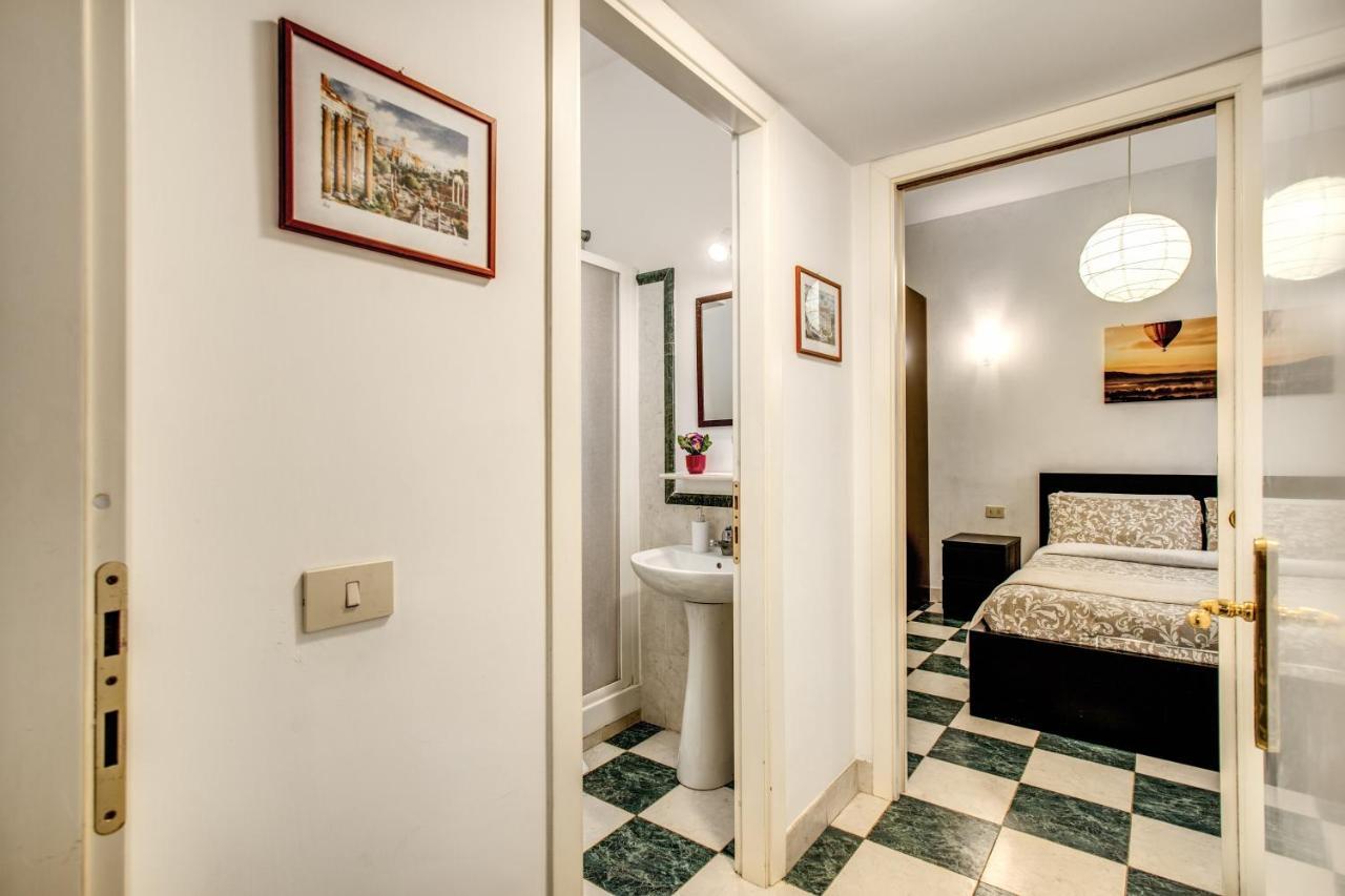 Popolo Accommodation - Lovely Central Apartment Rom Exteriör bild