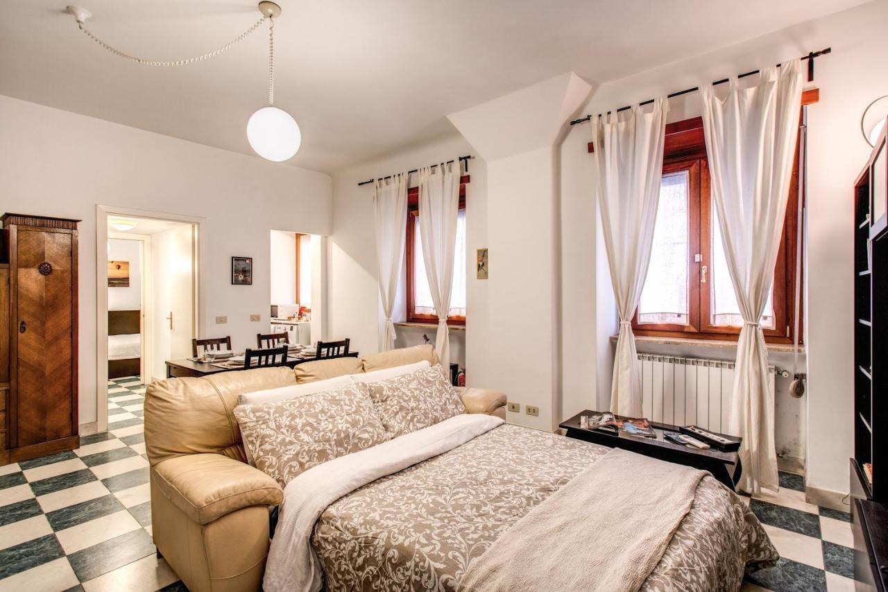 Popolo Accommodation - Lovely Central Apartment Rom Exteriör bild